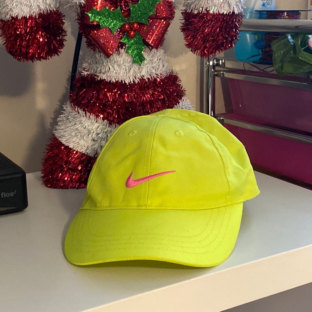 girls nike hat